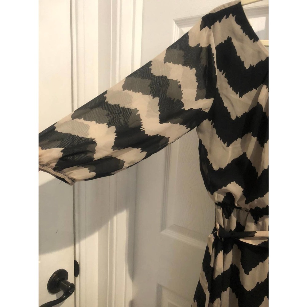 LILY ROSE STRIPED BLACK & CREAM DRESS - Picture 3 of 4